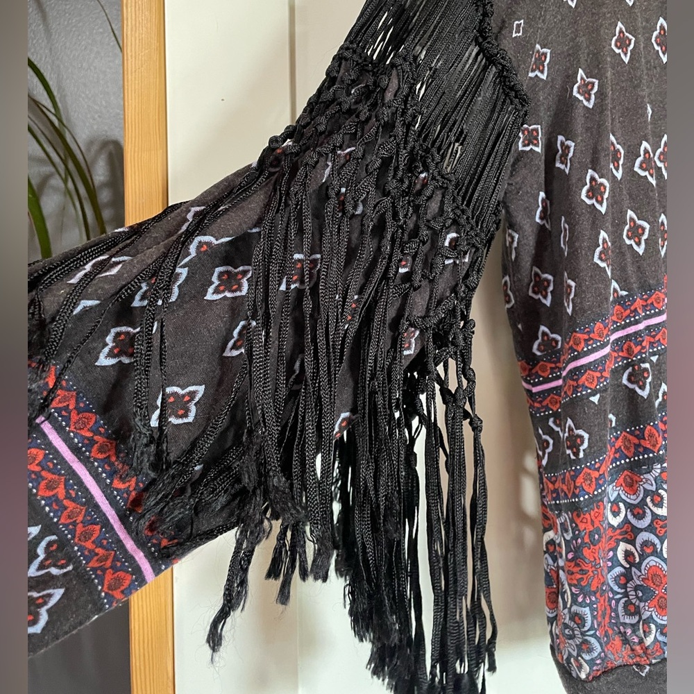 Free People Macra-Maze Me Fringe LS Top Size Small
